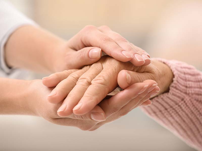 Der Pflegedienst des DSK-Seniorenzentrums Ludwigshafen pflegt Sie empathisch und kompetent.