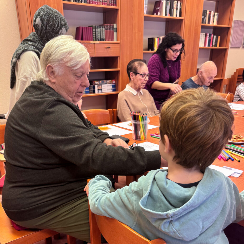 Herbstbasteln im DSK Seniorenzentrum Ludwigshafen