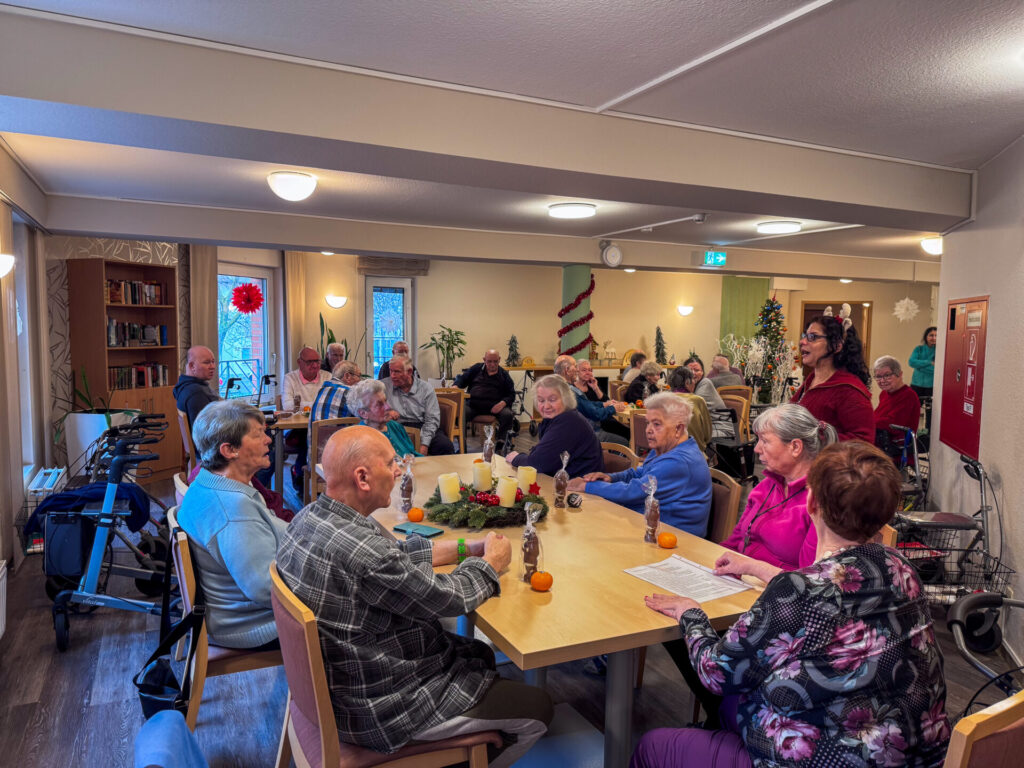 Nikolausbesuch und Weihnachtsmarkt | DSK Seniorenzentrum Ludwigshafen