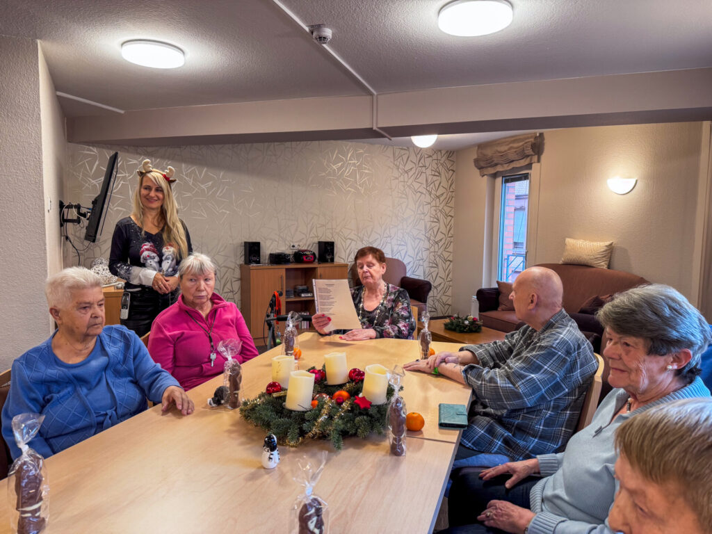 Nikolausbesuch und Weihnachtsmarkt | DSK Seniorenzentrum Ludwigshafen